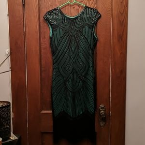 Babeyond Medium Green and Black Flapper Dress